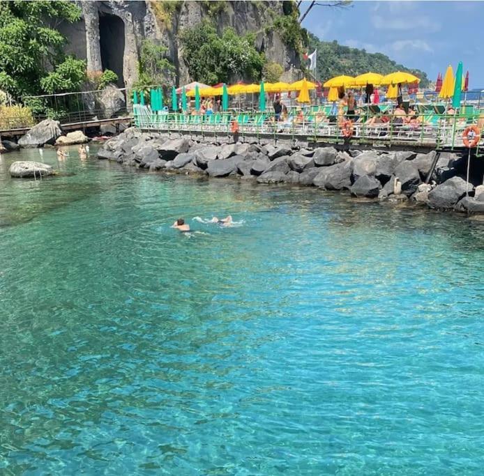 Sostaoplontina Casa Vacanza Torre Annunziata Luaran gambar